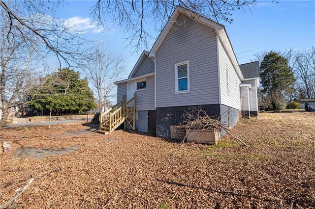 212 Laura Wall Boulevard, Winston-salem, NC 27101