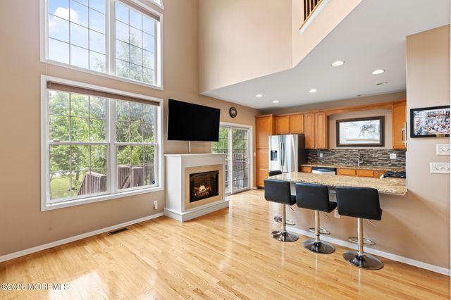 90 Deepwater Circle, Manalapan, NJ 07726