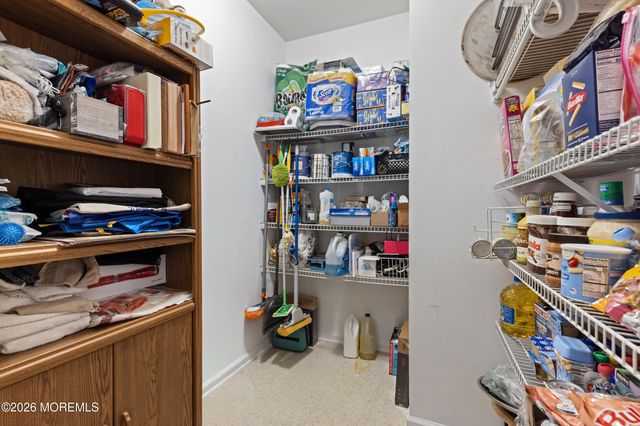 90 Deepwater Circle, Manalapan, NJ 07726