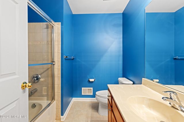 90 Deepwater Circle, Manalapan, NJ 07726