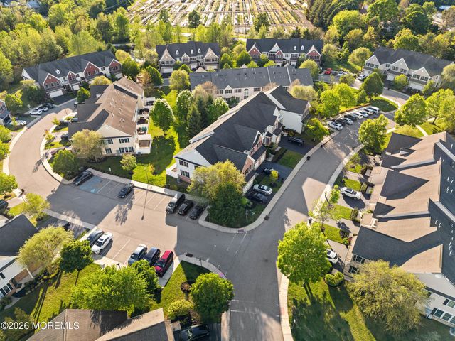 90 Deepwater Circle, Manalapan, NJ 07726
