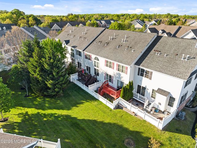 90 Deepwater Circle, Manalapan, NJ 07726