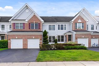 90 Deepwater Circle, Manalapan, NJ 07726