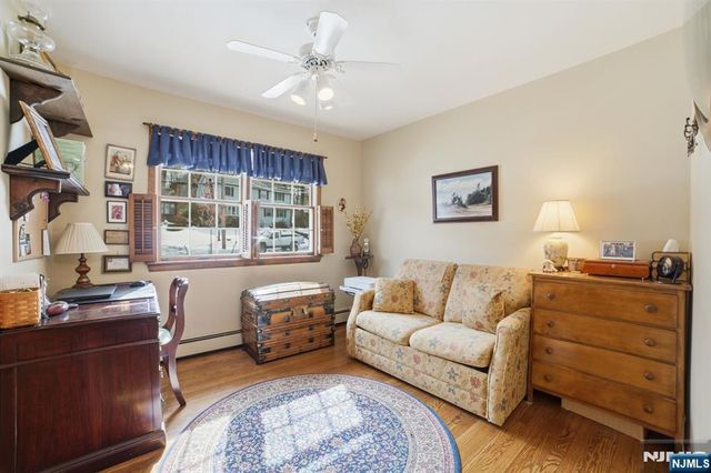 36 Page Drive, Oakland, NJ 07436