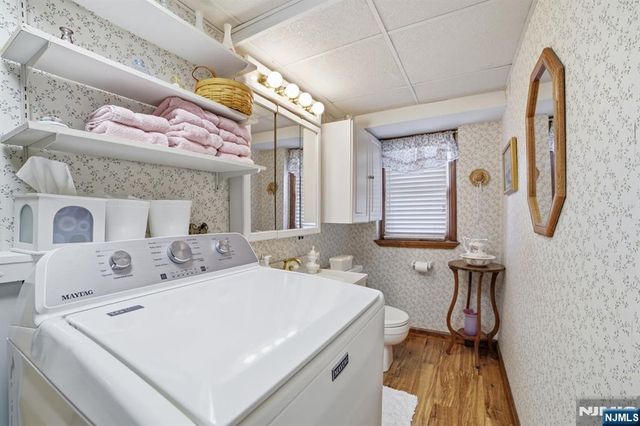 36 Page Drive, Oakland, NJ 07436