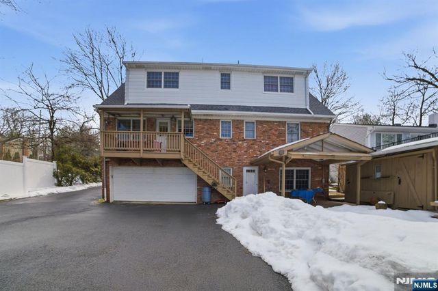 36 Page Drive, Oakland, NJ 07436