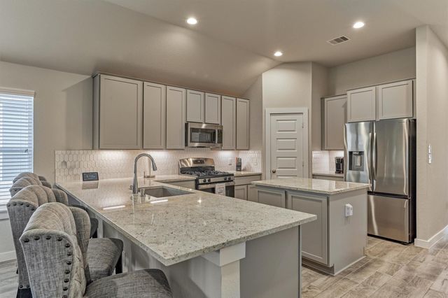 2146 Reed Cave Lane, Spring, TX 77386