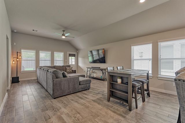 2146 Reed Cave Lane, Spring, TX 77386
