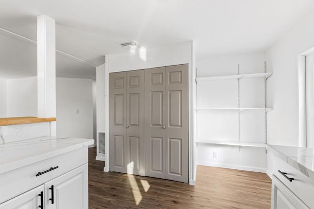 20 Russell Road 86, Salinas, CA 93906