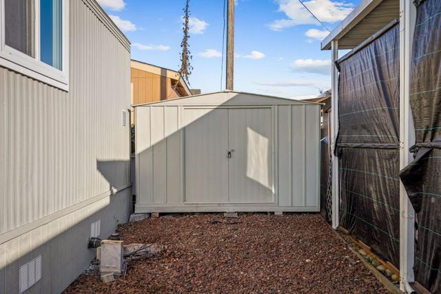 20 Russell Road 86, Salinas, CA 93906