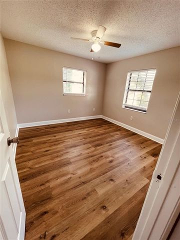3210 LAUREL LANE, Plant City, FL 33566