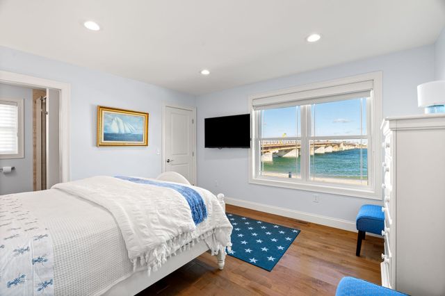 8 Portsmouth Avenue, Seabrook, NH 03874