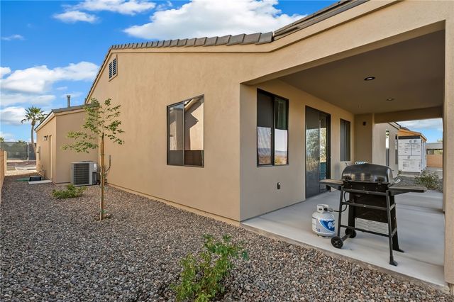 6093 S Lago Grande Drive, Fort Mohave, AZ 86426