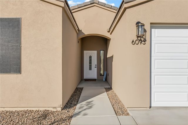 6093 S Lago Grande Drive, Fort Mohave, AZ 86426