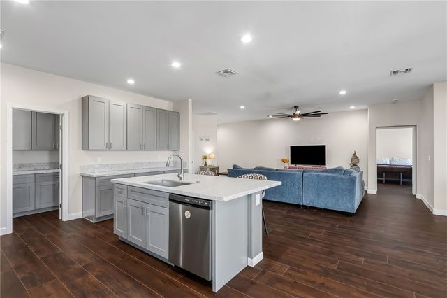 6093 S Lago Grande Drive, Fort Mohave, AZ 86426