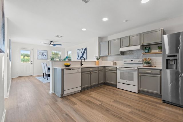 503 Blanco Woods BLVD, Elgin, TX 78621