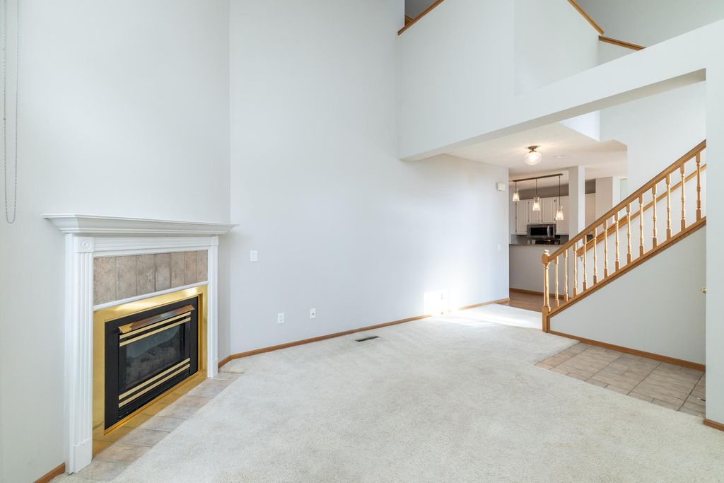 15573 Garnet Way 60, Apple Valley, MN 55124 — photo 4