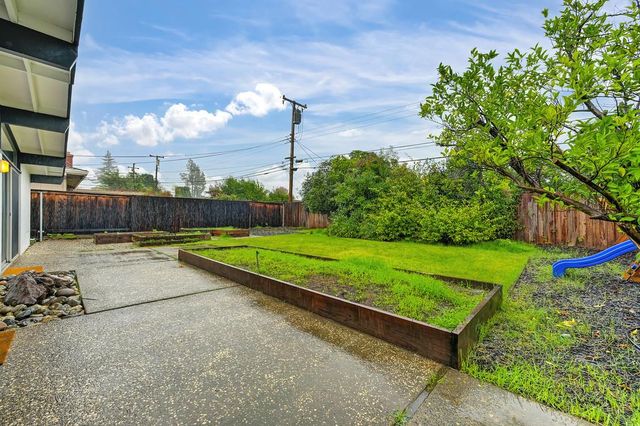 4974 Tufts St, Sacramento, CA 95841