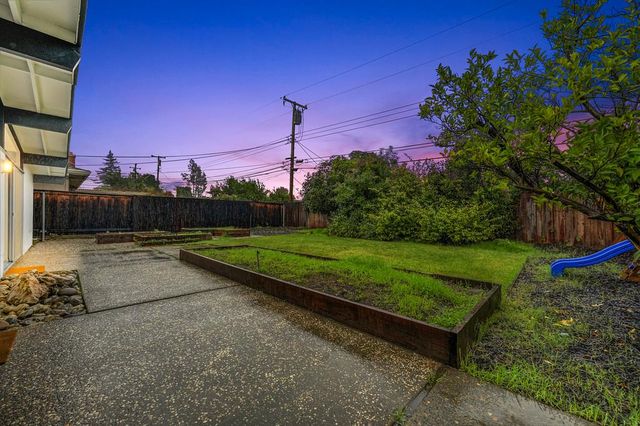 4974 Tufts St, Sacramento, CA 95841