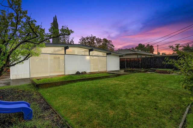 4974 Tufts St, Sacramento, CA 95841