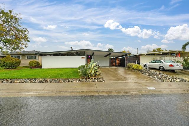 4974 Tufts St, Sacramento, CA 95841