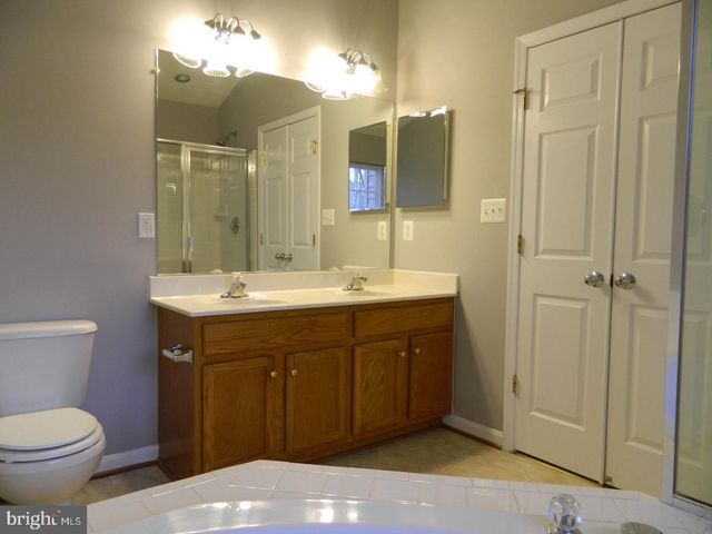 7574 GREAT SWAN CT, Alexandria, VA 22306