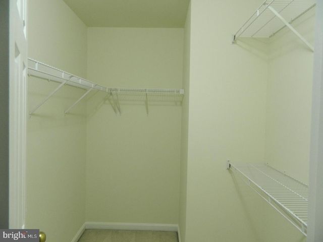 7574 GREAT SWAN CT, Alexandria, VA 22306