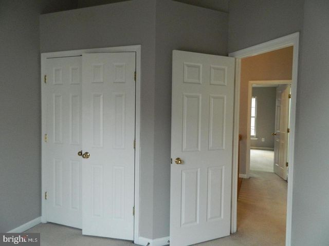 7574 GREAT SWAN CT, Alexandria, VA 22306