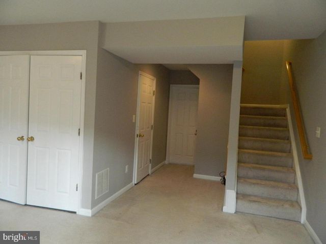 7574 GREAT SWAN CT, Alexandria, VA 22306