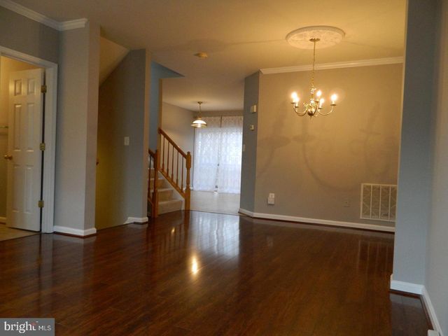 7574 GREAT SWAN CT, Alexandria, VA 22306