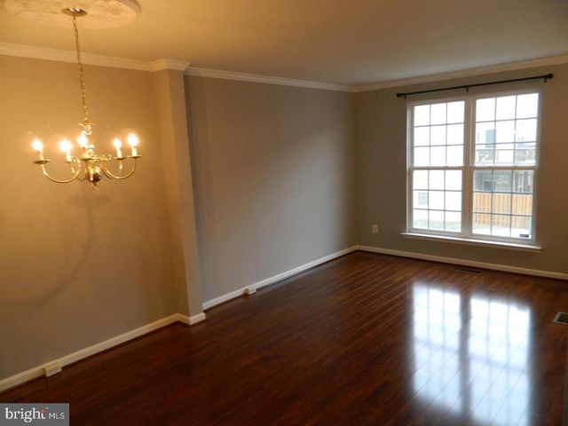 7574 GREAT SWAN CT, Alexandria, VA 22306