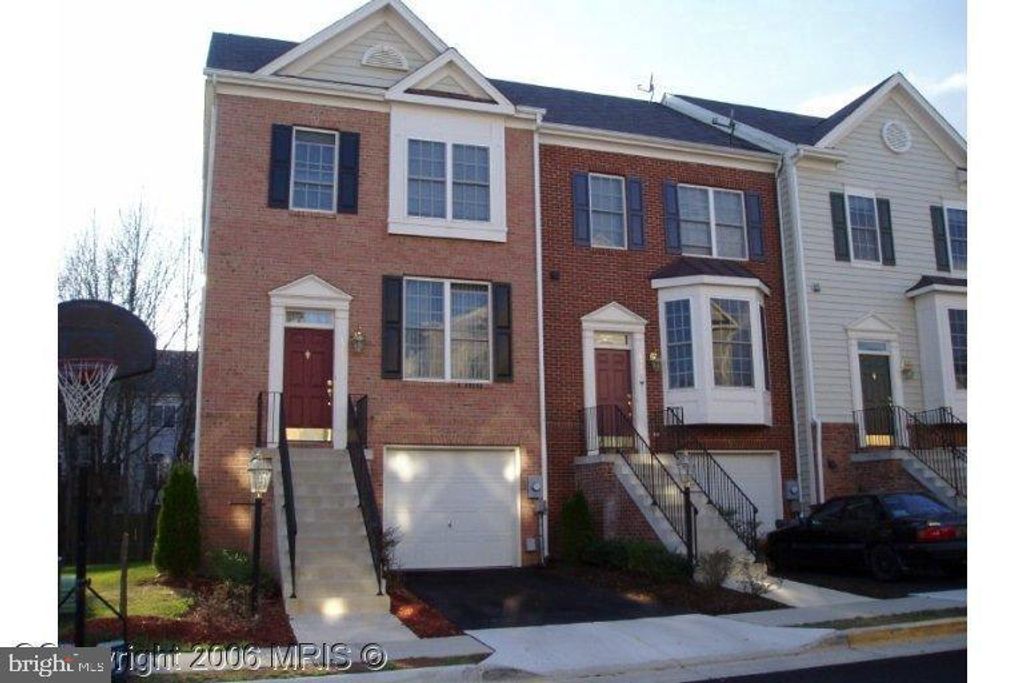 7574 GREAT SWAN CT, Alexandria, VA 22306