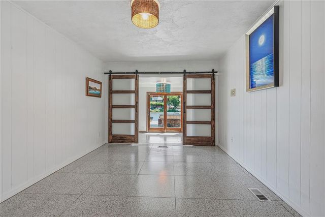 10512 Ski Drive, Oklahoma City, OK 73162