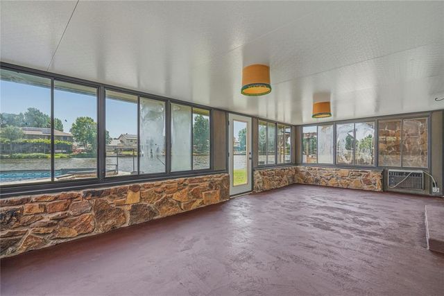 10512 Ski Drive, Oklahoma City, OK 73162