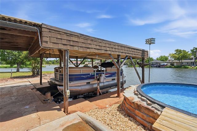 10512 Ski Drive, Oklahoma City, OK 73162