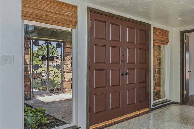 10512 Ski Drive, Oklahoma City, OK 73162
