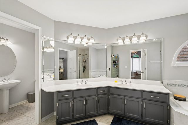 4647 N Thatcher Avenue, Norridge, IL 60706