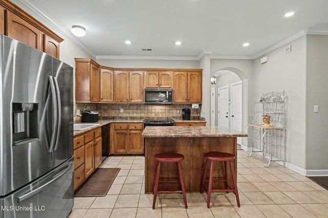 3228 Foxdale Loop, Southaven, MS 38672