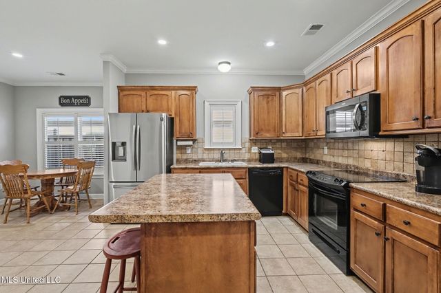 3228 Foxdale Loop, Southaven, MS 38672