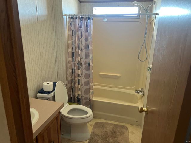 9211 E CR 500 N, Albany, IN 47320