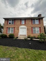 5 DANDELION CT, Owings Mills, MD 21117