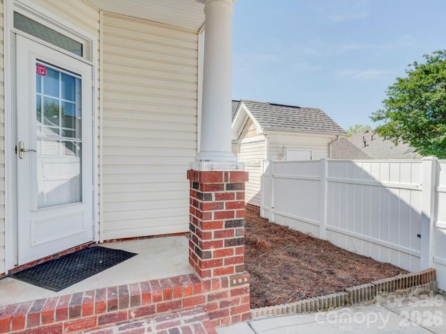 2025 Gable Way Lane, Matthews, NC 28104