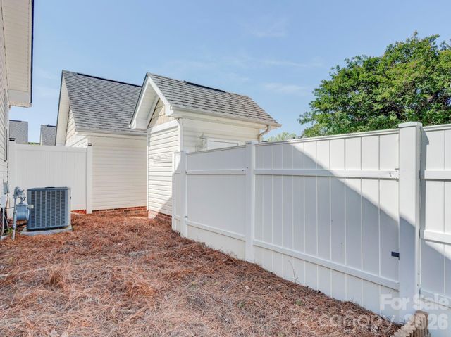 2025 Gable Way Lane, Matthews, NC 28104