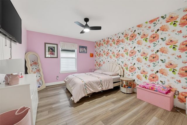 21642 Laggan Cliff Lane, Cypress, TX 77433