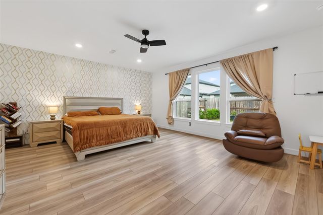 21642 Laggan Cliff Lane, Cypress, TX 77433