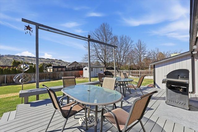 111 N Wright Blvd, Liberty Lake, WA 99019