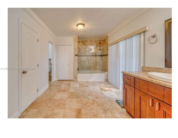 13220 SW 84th Ave -, Pinecrest, FL 33156