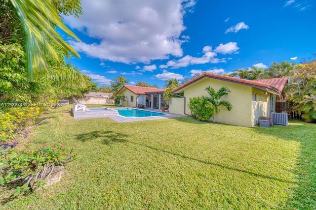 13220 SW 84th Ave -, Pinecrest, FL 33156