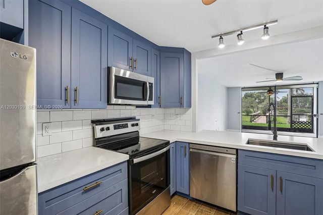 100 NW 76th Avenue 1082, Plantation, FL 33324