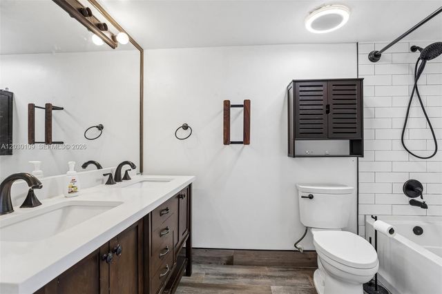 100 NW 76th Avenue 1082, Plantation, FL 33324